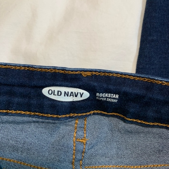 Old Navy size 0 Rockstar Super Skinny jeans - Picture 3 of 7